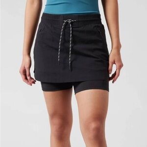 EUC Athleta Trekkie Black Skort with Drawstring. Size 14.